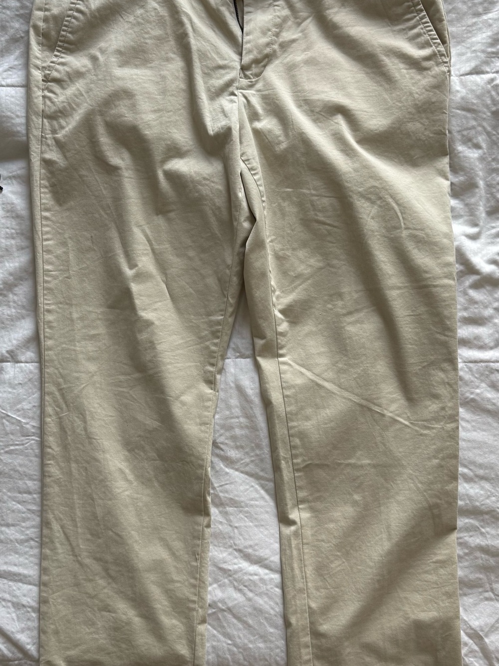 Tommy Hilfiger Slim Fit Khaki Chinos in Light Cream
